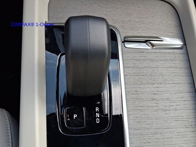 2023 Volvo XC60 B5 AWD Plus Dark Theme