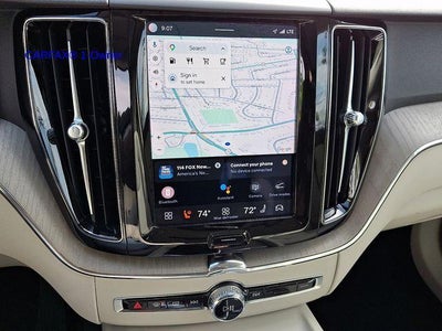 2023 Volvo XC60 B5 AWD Plus Dark Theme
