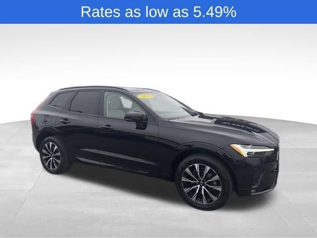 2023 Volvo XC60 B5 AWD Plus Dark Theme
