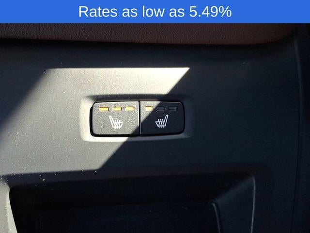 2023 Volvo XC60 B5 AWD Plus Dark Theme