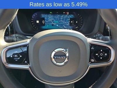 2023 Volvo XC60 B5 AWD Plus Dark Theme