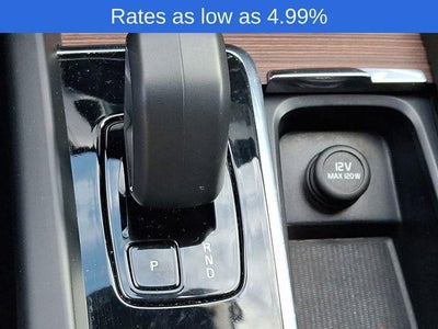 2023 Volvo XC60 B5 AWD Plus Dark Theme