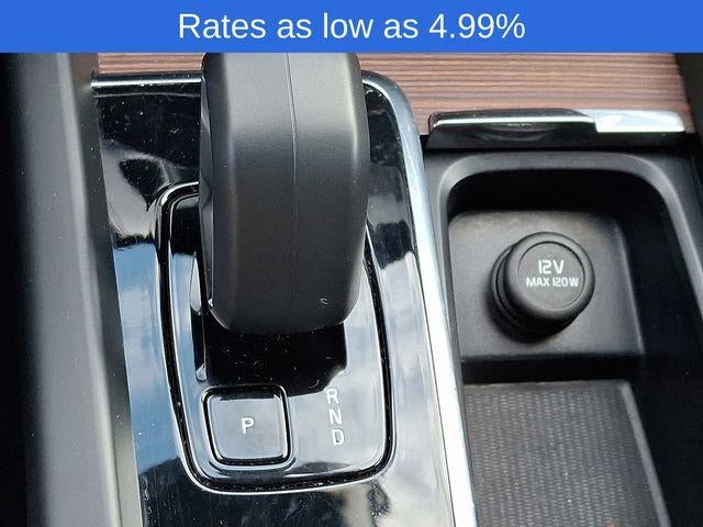 2023 Volvo XC60 B5 AWD Plus Dark Theme