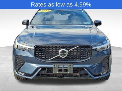 2023 Volvo XC60 B5 AWD Plus Dark Theme