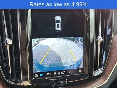 2023 Volvo XC60 B5 AWD Plus Dark Theme