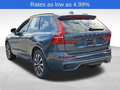 2023 Volvo XC60 B5 AWD Plus Dark Theme