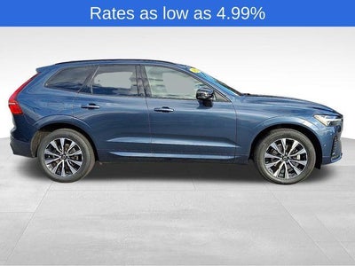 2023 Volvo XC60 B5 AWD Plus Dark Theme