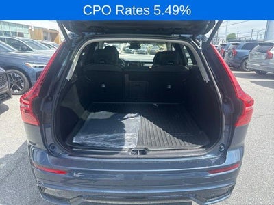 2023 Volvo XC60 B5 AWD Plus Dark Theme