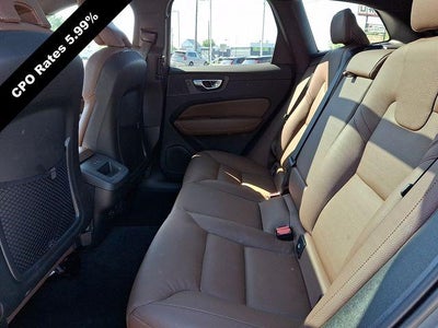 2023 Volvo XC60 B5 AWD Plus Dark Theme