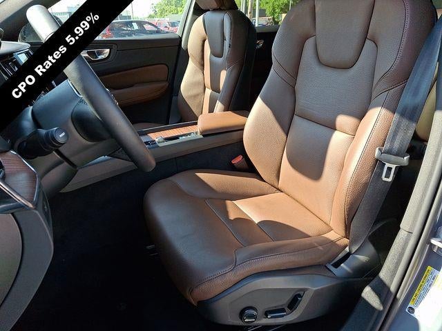 2023 Volvo XC60 B5 AWD Plus Dark Theme
