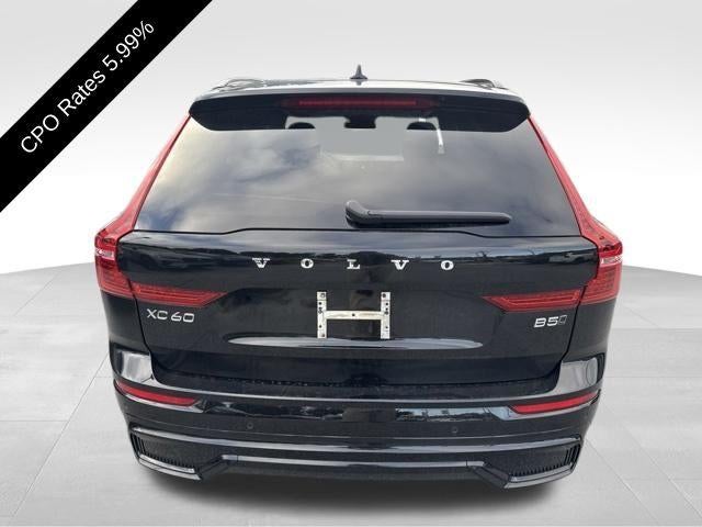 2023 Volvo XC60 B5 AWD Plus Dark Theme
