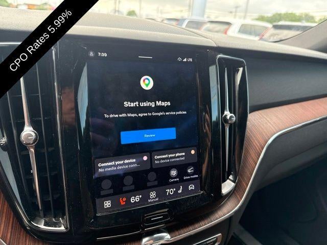 2023 Volvo XC60 B5 AWD Plus Dark Theme