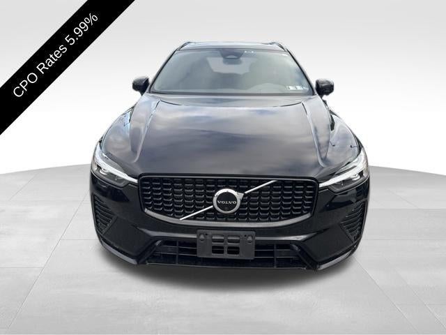 2023 Volvo XC60 B5 AWD Plus Dark Theme