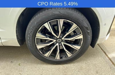 2023 Volvo XC60 B5 AWD Plus Dark Theme