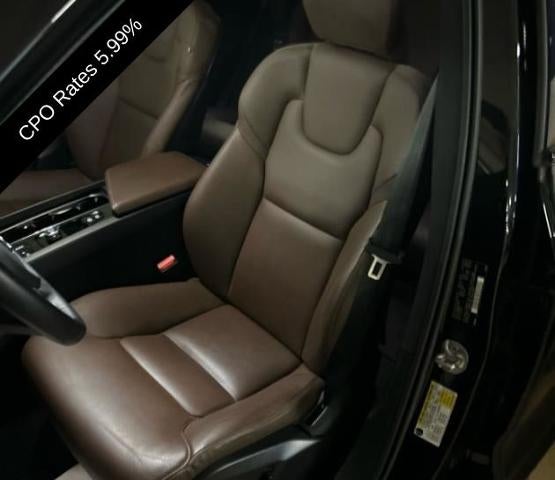 2023 Volvo XC60 B5 AWD Plus Dark Theme