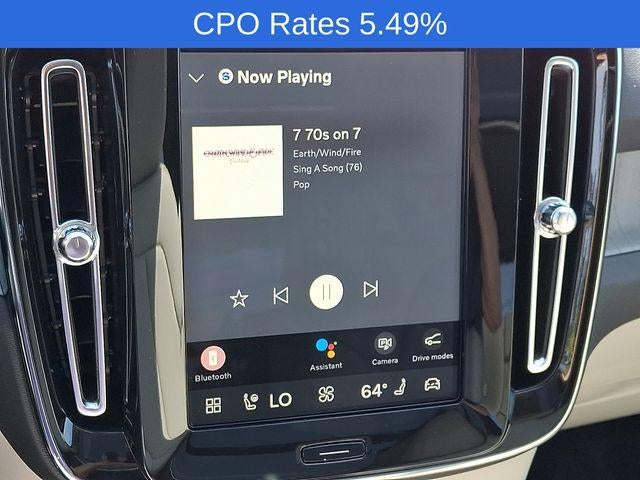 2025 Volvo XC40 B5 AWD Plus Dark Theme