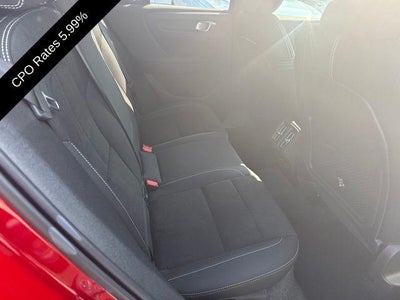2025 Volvo XC40 B5 AWD Plus Dark Theme