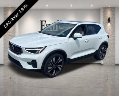 2024 Volvo XC40 B5 AWD Plus Bright Theme