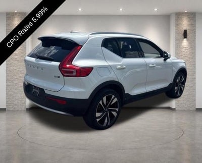 2024 Volvo XC40 B5 AWD Plus Bright Theme