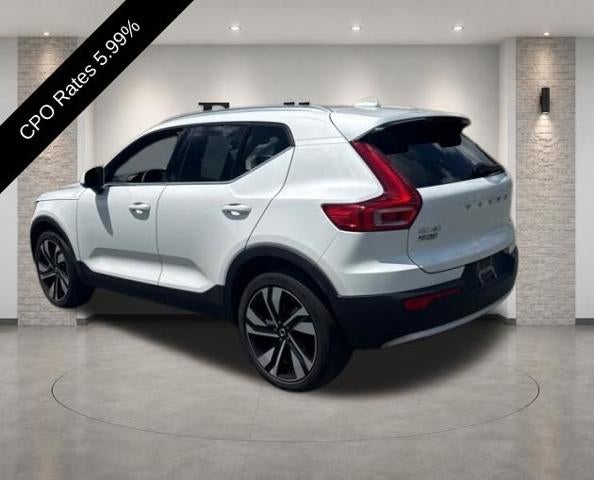 2024 Volvo XC40 B5 AWD Plus Bright Theme
