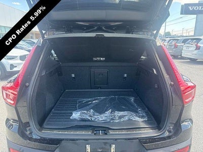 2024 Volvo XC40 B5 AWD Plus Bright Theme