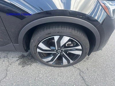 2024 Volvo XC40 B5 AWD Plus Bright Theme