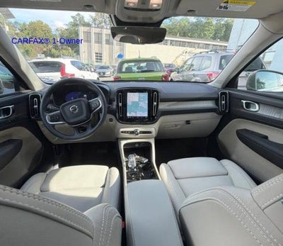 2024 Volvo XC40 B5 AWD Plus Bright Theme