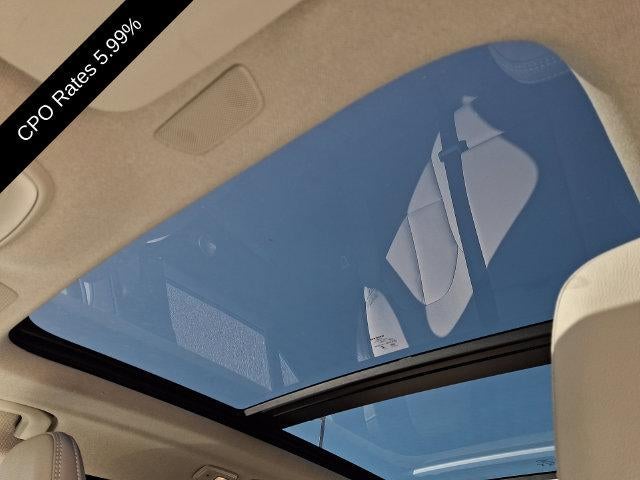 2024 Volvo XC40 B5 AWD Plus Bright Theme