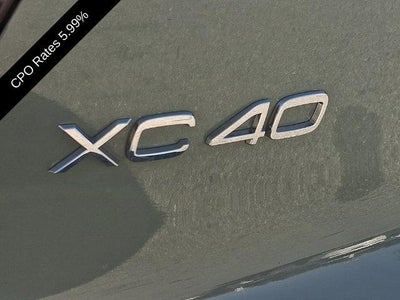 2024 Volvo XC40 B5 AWD Plus Bright Theme