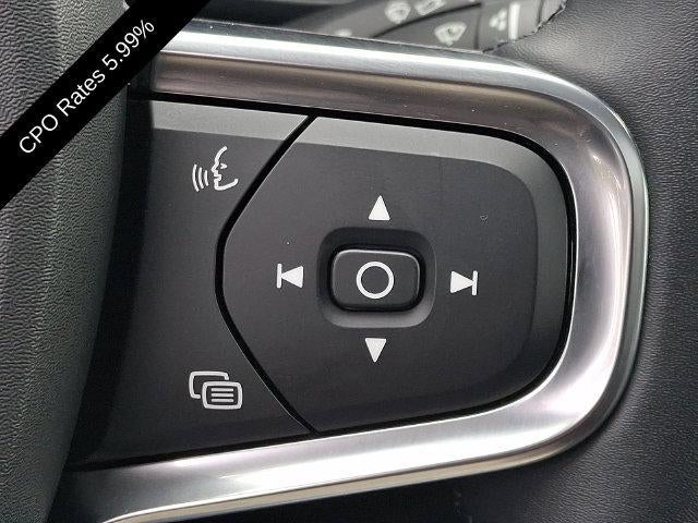 2024 Volvo XC40 B5 AWD Plus Bright Theme