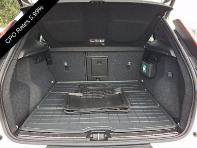 2024 Volvo XC40 B5 AWD Plus Bright Theme