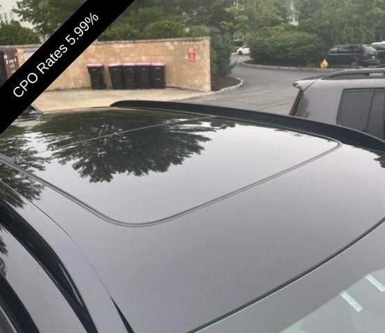 2024 Volvo XC40 B5 AWD Plus Dark Theme