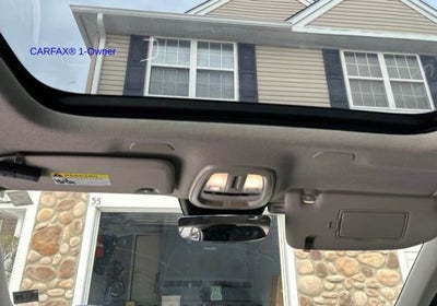 2024 Volvo XC40 B5 AWD Plus Dark Theme