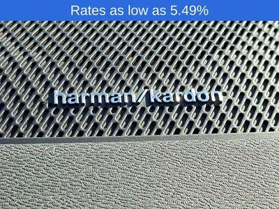 2024 Volvo XC40 B5 AWD Plus Dark Theme