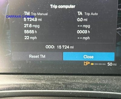 2024 Volvo XC40 B5 AWD Plus Dark Theme