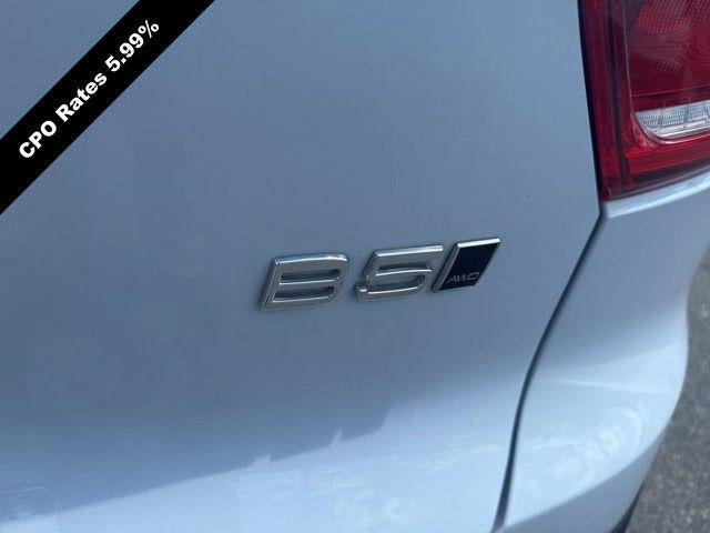 2024 Volvo XC40 B5 AWD Plus Dark Theme
