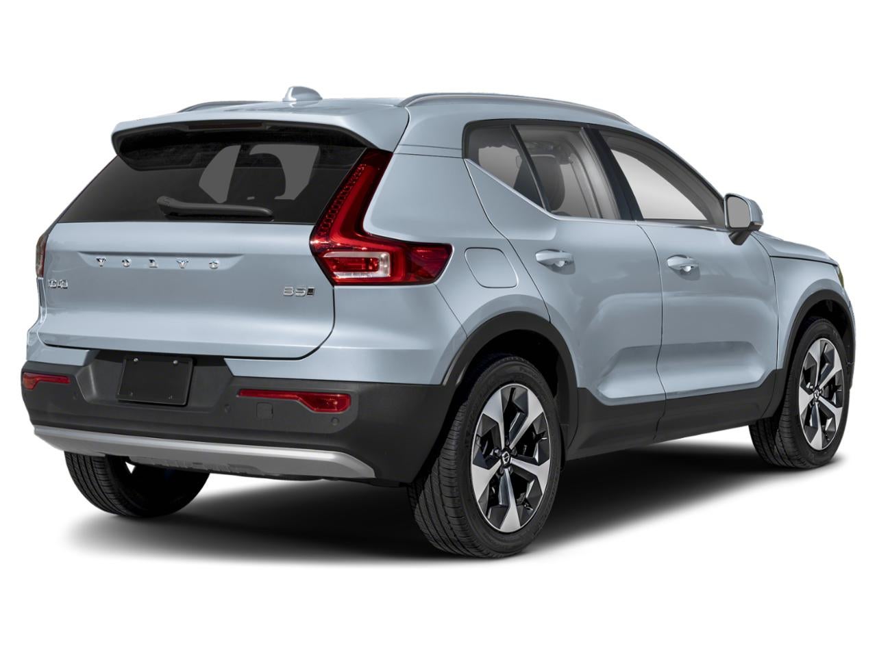 2024 Volvo XC40 B5 AWD Plus Dark Theme