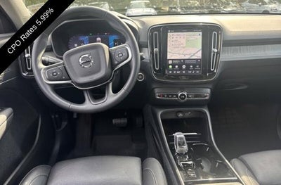 2024 Volvo XC40 B5 AWD Plus Dark Theme