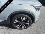2024 Volvo XC40 B5 AWD Plus Dark Theme