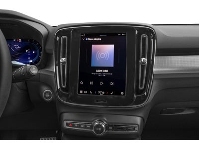 2024 Volvo XC40 B5 AWD Ultimate Dark Theme