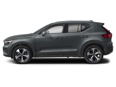 2025 Volvo XC40 B5 AWD Ultra Dark Theme