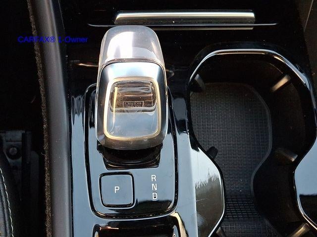 2023 Volvo XC40 B5 AWD Plus Bright Theme
