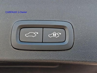2023 Volvo XC40 B5 AWD Plus Bright Theme