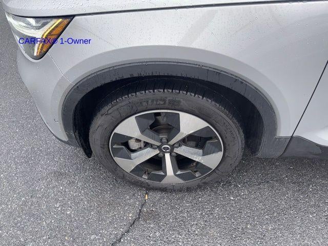 2023 Volvo XC40 B5 AWD Plus Bright Theme