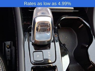 2023 Volvo XC40 B5 AWD Plus Dark Theme