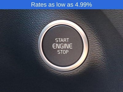 2023 Volvo XC40 B5 AWD Plus Dark Theme