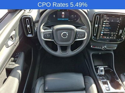 2023 Volvo XC40 B5 AWD Plus Dark Theme