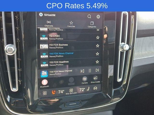 2023 Volvo XC40 B5 AWD Plus Dark Theme