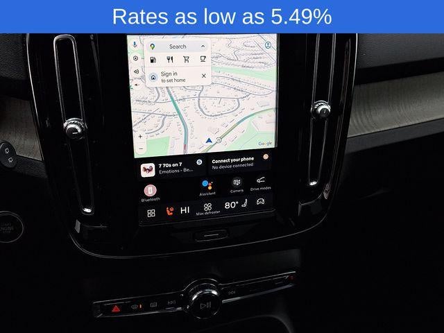 2023 Volvo XC40 B5 AWD Plus Dark Theme