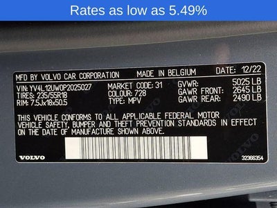 2023 Volvo XC40 B5 AWD Plus Dark Theme